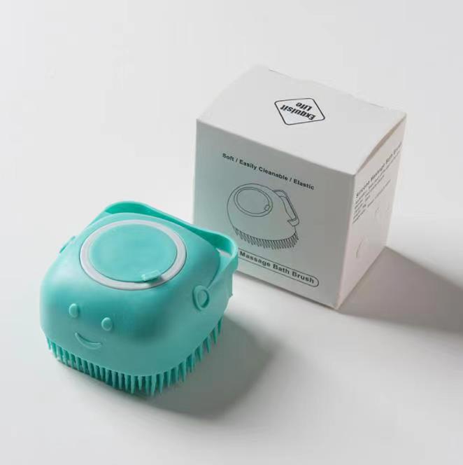 Pet bathing and massaging comb